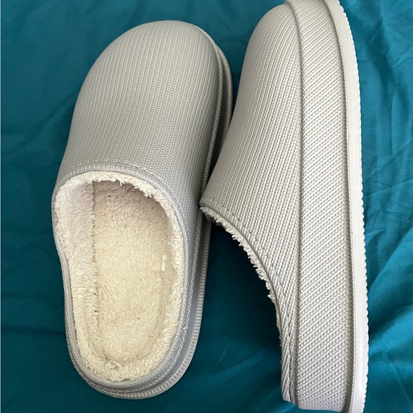 Light Gray Cloud Clogs - Picture 2 of 3